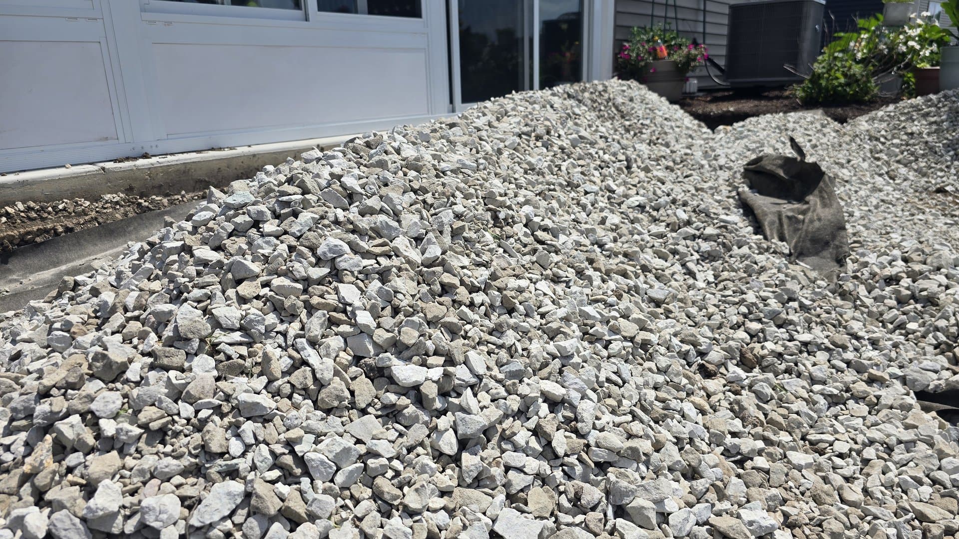 Landscaping and hardscape in Lombard, IL